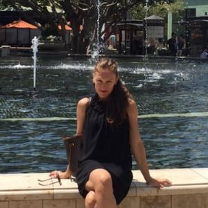 Meet your Posher, Michaela